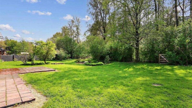 Cabin Rental on Harrison River in scenic Kilby - Image 6
