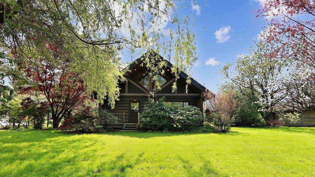 harrison-river-cabin-9